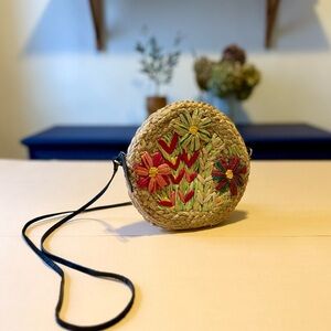 Zara Round Jute Purse with Floral Embroidery